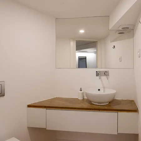 Apartment Arroios Loft Retreat Mezzanine *
