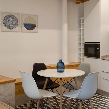 Apartment Arroios Loft Retreat Mezzanine *