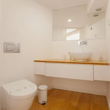 Flh Graca Lovely Iii Лиссабон