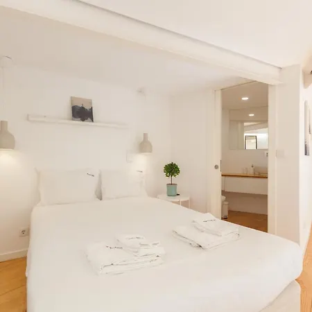 Апартаменты Flh Graca Lovely Iii