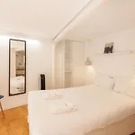 Arroios Loft Retreat Lisbon Mezzanine Apartment Lisboa